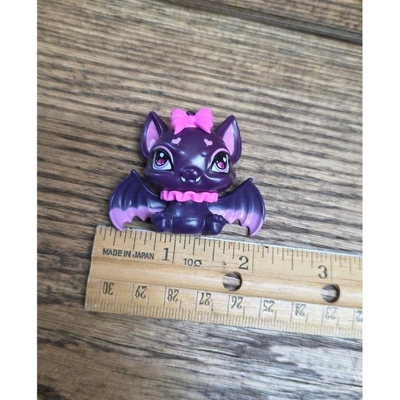Mattel Other - Monster High Draculaura G3 Pet Count‎ Fabulous Cat Bat Doll Goth Toy Figure
